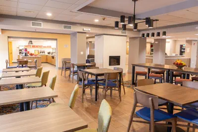 Photo 2 - Hampton Inn Williamsport-Downtown