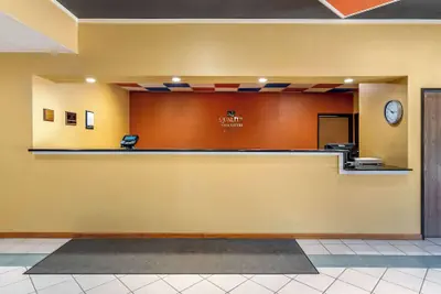 Photo 3 - Quality Inn & Suites Lenexa Kansas City