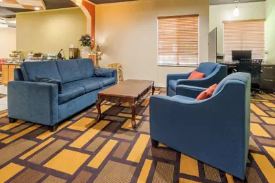 Photo 4 - Quality Inn & Suites Lenexa Kansas City