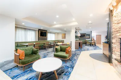 Photo 5 - Fairfield Inn & Suites By Marriott - Brunswick