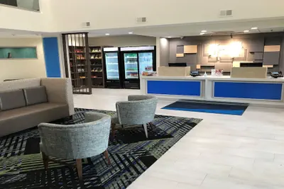 Photo 3 - Holiday Inn Express & Suites Arlington North - Stadium Area by IHG