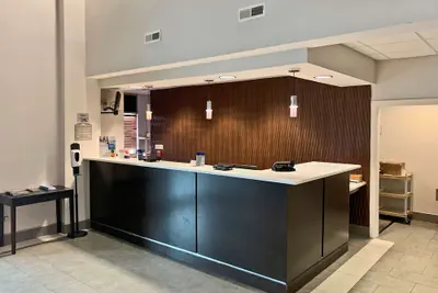 Photo 4 - Comfort Inn & Suites Columbus North