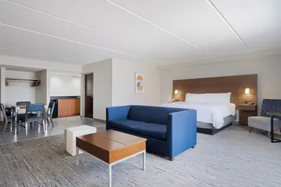 Photo 5 - Holiday Inn Express & Suites Augusta West - Fort Gordon by IHG