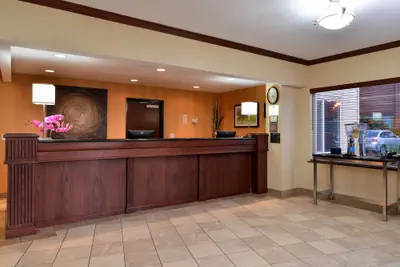 Photo 2 - Best Western Wilsonville Inn & Suites