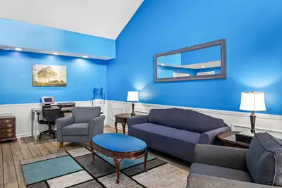 Photo 4 - Baymont by Wyndham Forest City