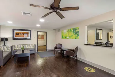 Photo 5 - Extended Stay America Suites Omaha West