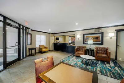 Photo 4 - Extended Stay America Suites Oklahoma City Northwest