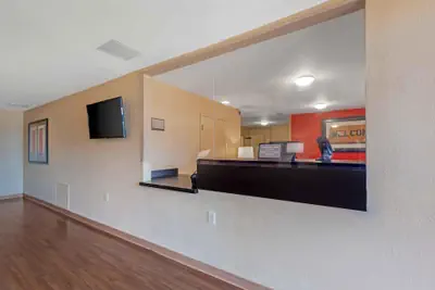 Photo 4 - Extended Stay America Select Suites Rockford State Street