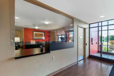 Photo 3 - Extended Stay America Select Suites Rockford State Street
