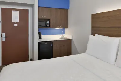 Photo 3 - Holiday Inn Express & Suites Irving Conv Ctr - Las Colinas by IHG