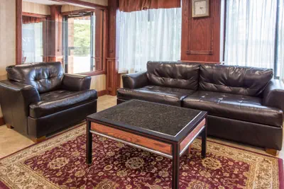 Photo 3 - Baymont by Wyndham Muskegon