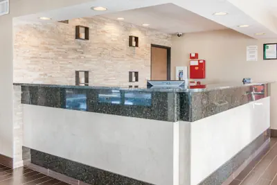 Photo 4 - Quality Inn Effingham North