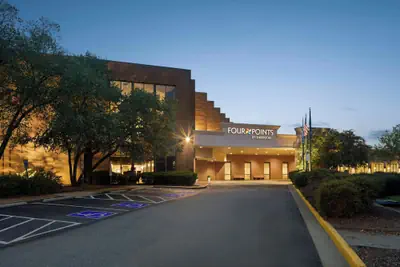 Photo 2 - Four Points by Sheraton Richmond Airport