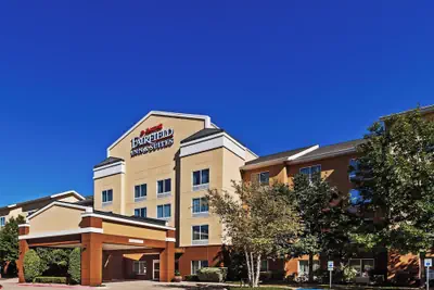 Photo 2 - Fairfield Inn and Suites by Marriott Austin Northwest/Domain