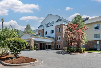 Photo 2 - Fairfield Inn Suites by Marriott Cherokee