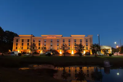 Photo 2 - Hampton Inn Washington
