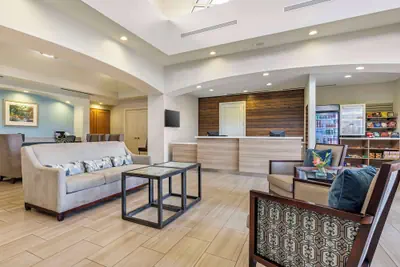 Photo 2 - Best Western Plus Palm Desert Resort
