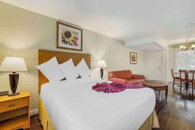 Photo 5 - Best Western Plus Palm Desert Resort