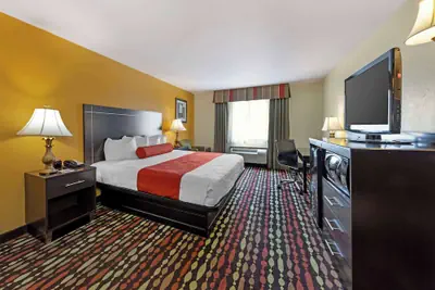 Photo 5 - Best Western Greentree Inn & Suites