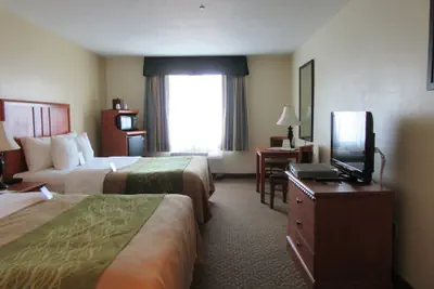 Photo 3 - Comfort Inn & Suites El Centro I - 8