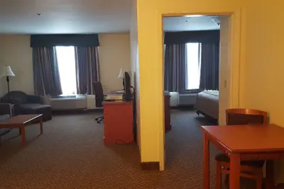 Photo 5 - Comfort Inn & Suites El Centro I - 8