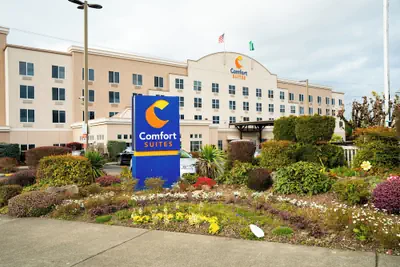 Photo 2 - Comfort Suites Airport Tukwila Seattle