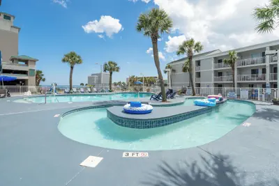 Photo 2 - The Sandbar Hotel, Trademark Collection by Wyndham