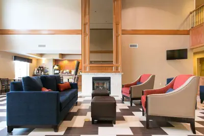Photo 3 - Comfort Suites Benton Harbor - St. Joseph