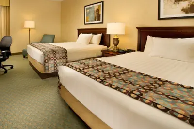 Photo 3 - Prado Hotel
