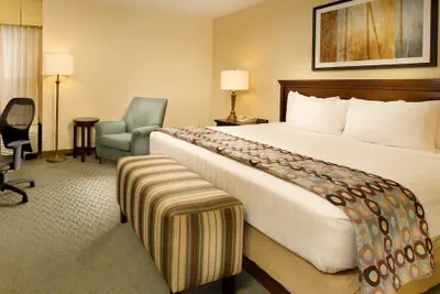 Photo 4 - Prado Hotel