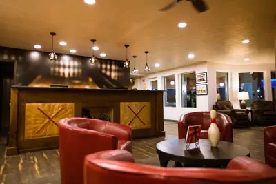 Photo 5 - Ten Pin Inn & Suites