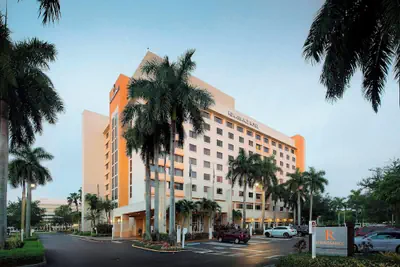 Photo 2 - Renaissance Fort Lauderdale West Hotel