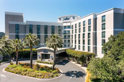 Photo 2 - Renaissance Walnut Creek Hotel