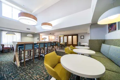 Photo 4 - Hampton Inn & Suites Modesto-Salida