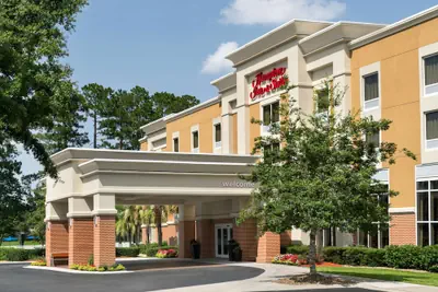 Photo 2 - Hampton Inn & Suites Bluffton-Sun City