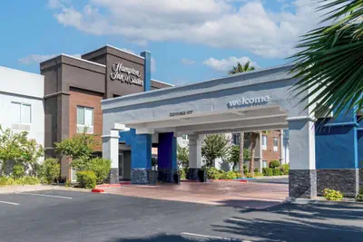 Photo 2 - Hampton Inn & Suites Sacramento-Cal Expo