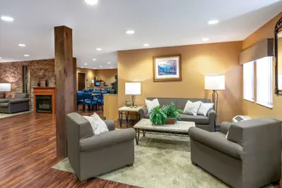 Photo 2 - Microtel Inn & Suites by Wyndham Raton