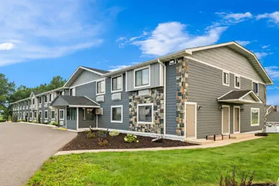 Photo 2 - Super 8 by Wyndham Alexandria MN