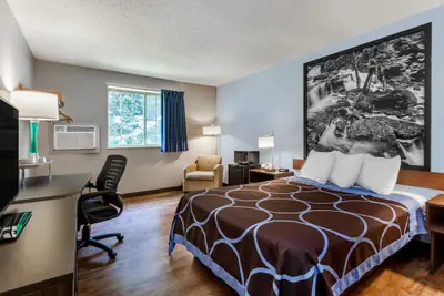 Photo 5 - Super 8 by Wyndham East Stroudsburg/Poconos