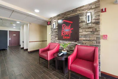 Photo 5 - Red Roof Inn Auburn