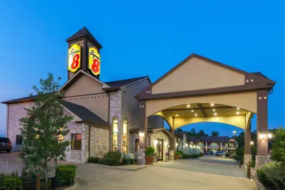Photo 2 - Super 8 by Wyndham Fairfield Tx