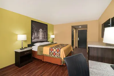 Photo 3 - Super 8 by Wyndham Raleigh North East