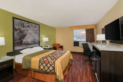 Photo 4 - Super 8 by Wyndham Raleigh North East