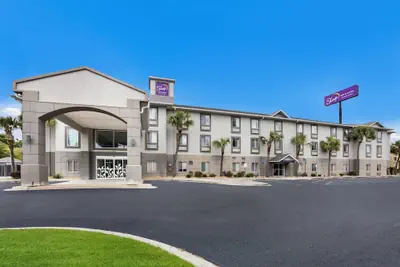 Photo 2 - Sleep Inn & Suites Valdosta Mall Area
