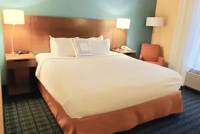 Photo 3 - Fairfield Inn & Suites by Marriott Cleveland Avon
