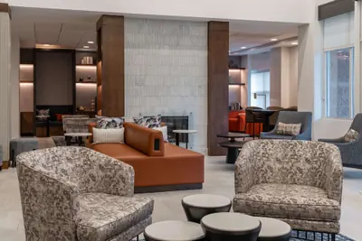 Photo 4 - Hilton Garden Inn Arlington/Courthouse Plaza
