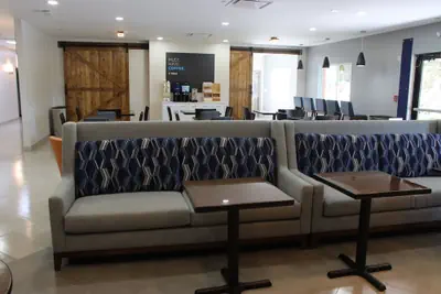 Photo 3 - Holiday Inn Express & Suites Clermont Se West Orlando by IHG