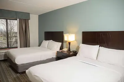 Photo 3 - Wyndham Garden Erie