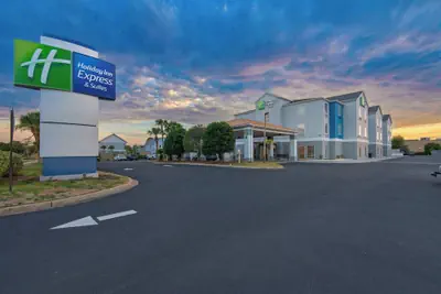 Photo 2 - Holiday Inn Express Destin E - Commons Mall area by IHG