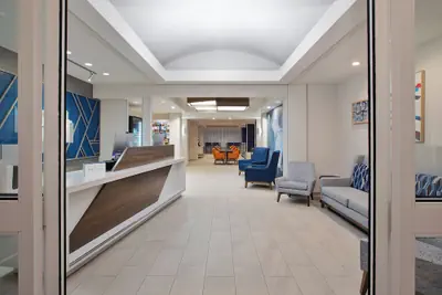 Photo 3 - Holiday Inn Express Hotel & Suites Grand Rapids-North by IHG